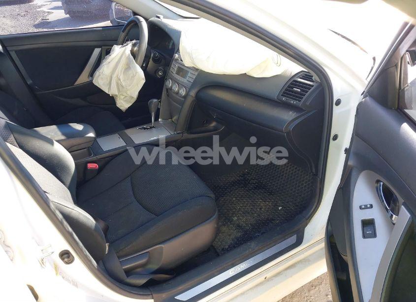 Photo 5 of 2011 Toyota Camry SE (VIN 4T1BF3EK9BU597109)