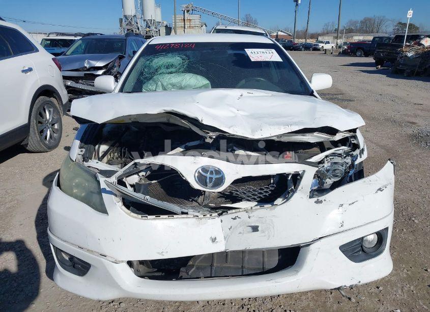 Photo 6 of 2011 Toyota Camry SE (VIN 4T1BF3EK9BU597109)