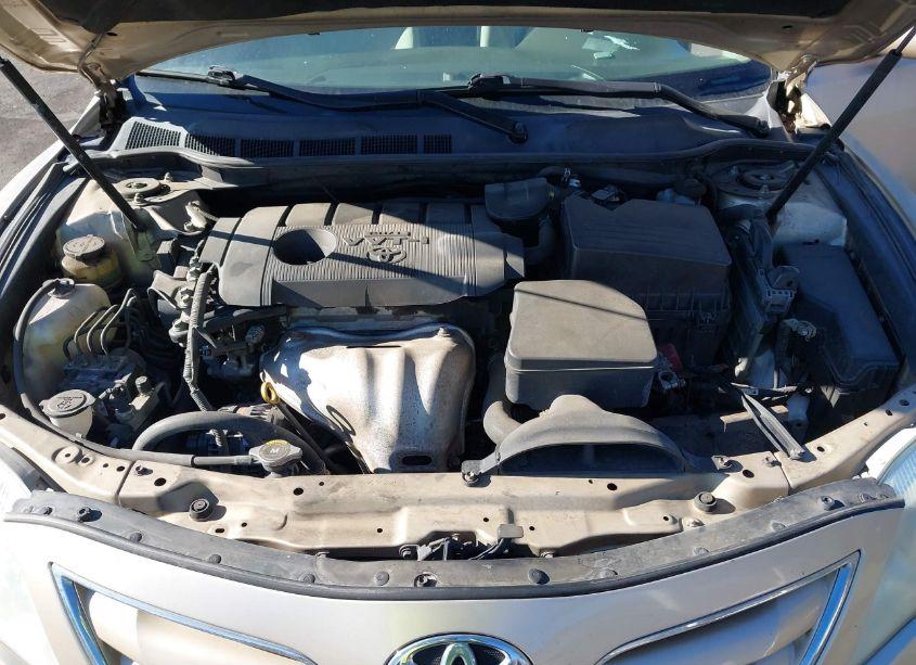 Photo 10 of 2011 Toyota Camry LE (VIN 4T1BF3EK9BU598776)