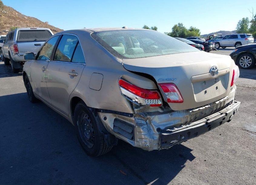 Photo 3 of 2011 Toyota Camry LE (VIN 4T1BF3EK9BU598776)