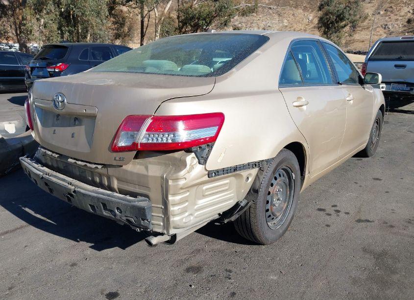 Photo 4 of 2011 Toyota Camry LE (VIN 4T1BF3EK9BU598776)