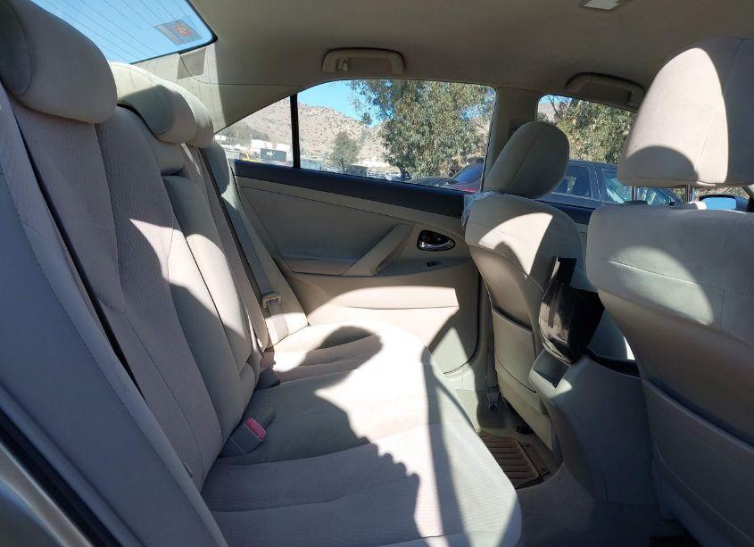 Photo 8 of 2011 Toyota Camry LE (VIN 4T1BF3EK9BU598776)