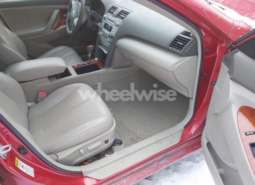 Photo 5 of 2011 Toyota Camry XLE (VIN 4T1BF3EK9BU618539)