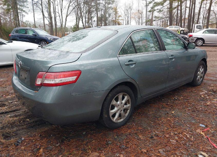 Photo 4 of 2011 Toyota Camry LE (VIN 4T1BF3EK9BU645630)