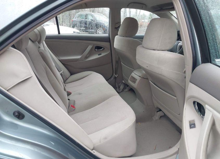 Photo 8 of 2011 Toyota Camry LE (VIN 4T1BF3EK9BU645630)