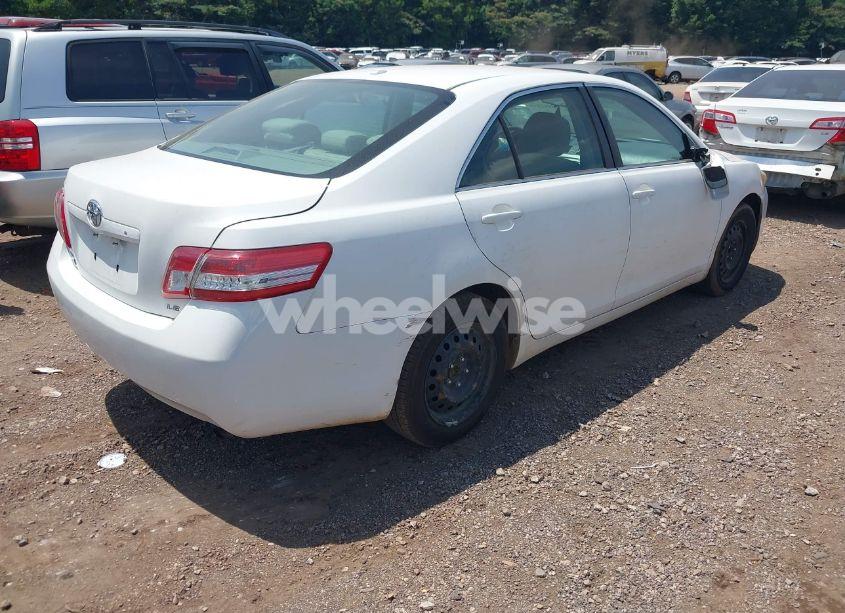 Photo 4 of 2011 Toyota Camry LE (VIN 4T1BF3EK9BU648768)