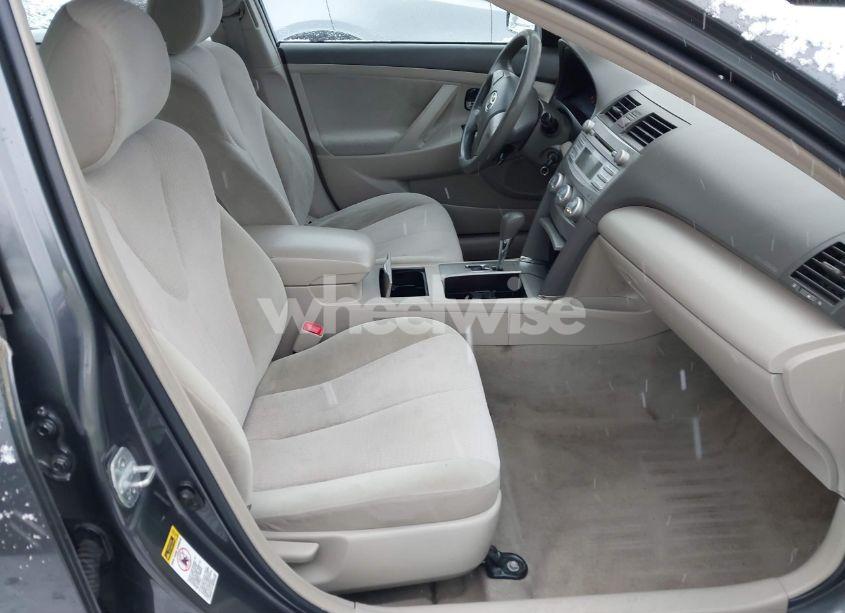 Photo 5 of 2011 Toyota Camry LE (VIN 4T1BF3EK9BU659818)