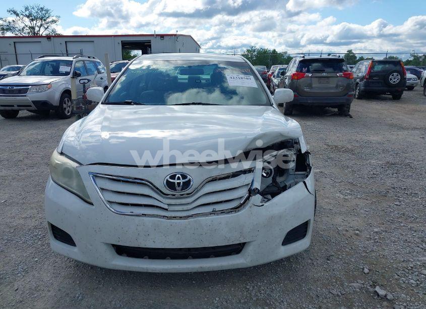 Photo 12 of 2011 Toyota Camry LE (VIN 4T1BF3EK9BU664789)