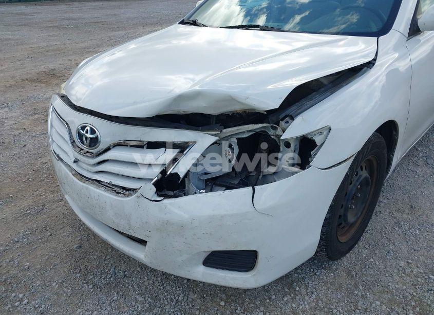 Photo 6 of 2011 Toyota Camry LE (VIN 4T1BF3EK9BU664789)