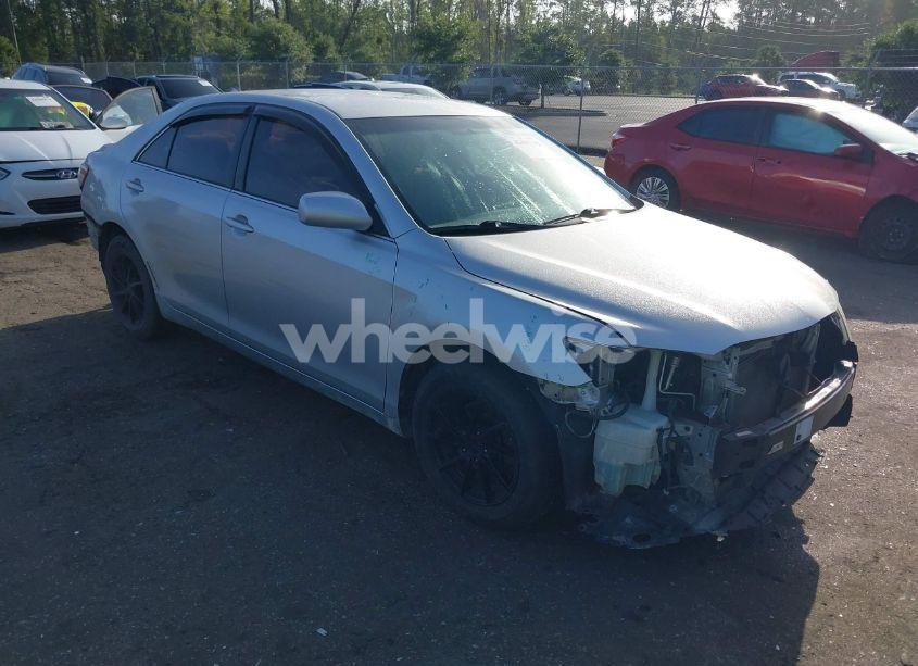 2011 Toyota Camry LE (VIN 4T1BF3EK9BU690874) main photo