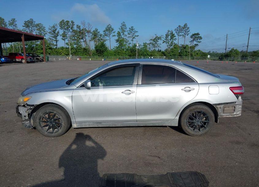 Photo 14 of 2011 Toyota Camry LE (VIN 4T1BF3EK9BU690874)