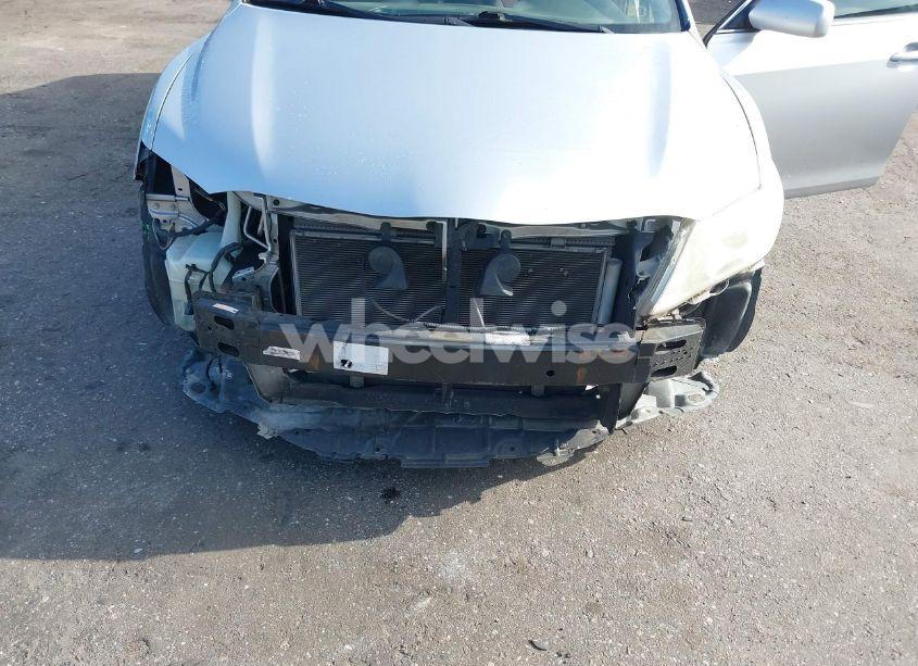 Photo 6 of 2011 Toyota Camry LE (VIN 4T1BF3EK9BU690874)