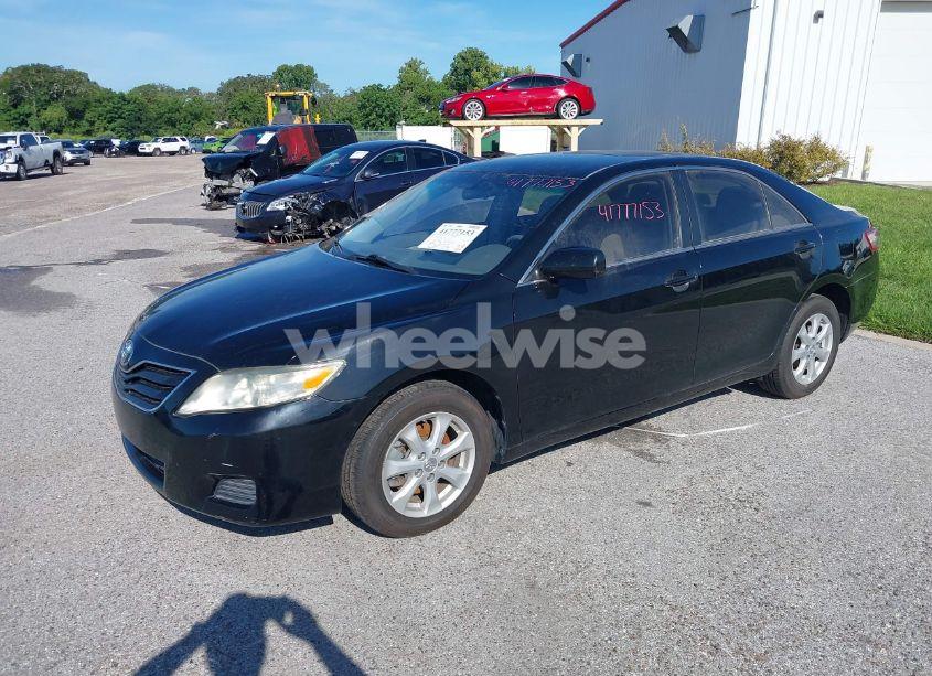 Photo 2 of 2011 Toyota Camry LE (VIN 4T1BF3EK9BU705003)