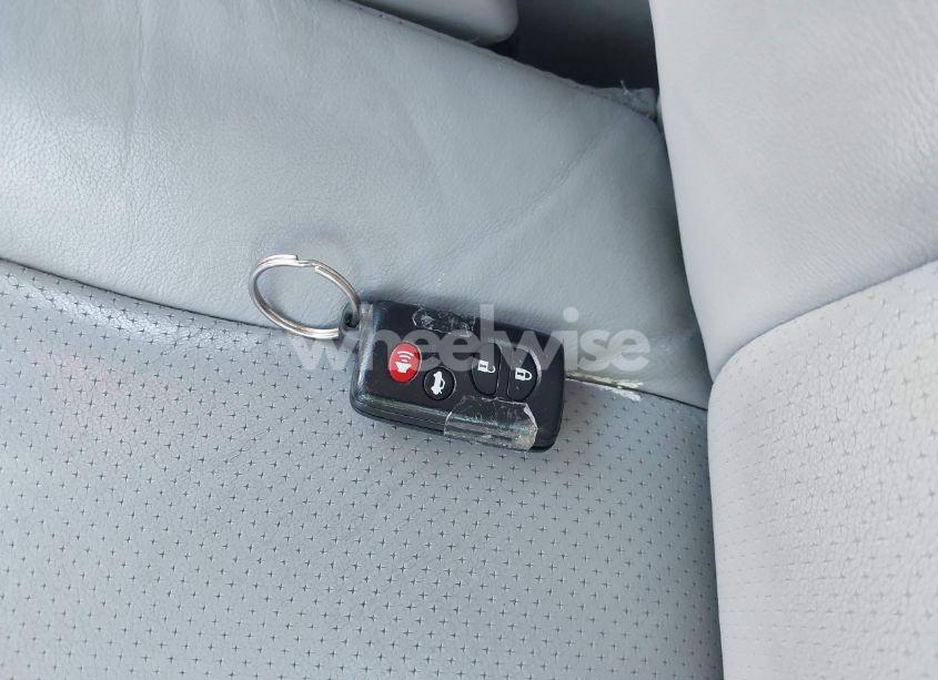 Photo 11 of 2011 Toyota Camry SE (VIN 4T1BF3EK9BU718866)