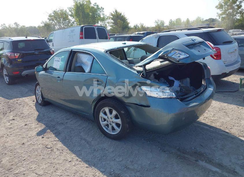 Photo 3 of 2011 Toyota Camry LE (VIN 4T1BF3EK9BU732153)