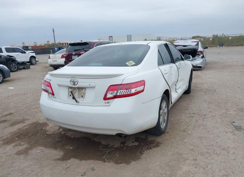 Photo 4 of 2011 Toyota Camry LE (VIN 4T1BF3EK9BU743587)