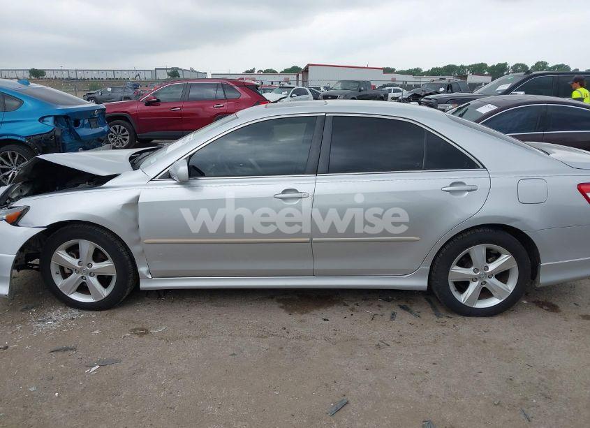 Photo 14 of 2011 Toyota Camry SE (VIN 4T1BF3EK9BU748210)