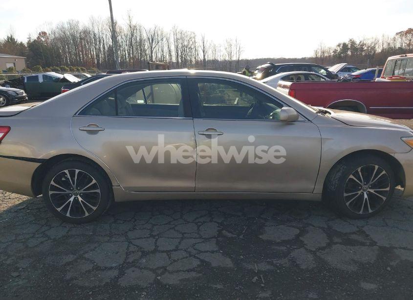 Photo 12 of 2011 Toyota Camry LE (VIN 4T1BF3EK9BU768005)