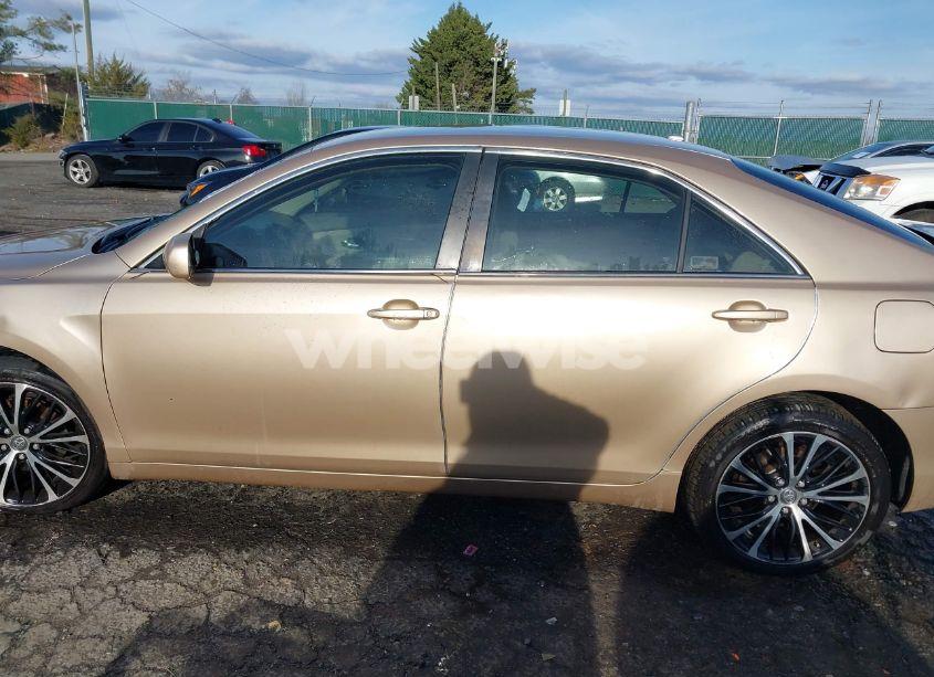 Photo 13 of 2011 Toyota Camry LE (VIN 4T1BF3EK9BU768005)