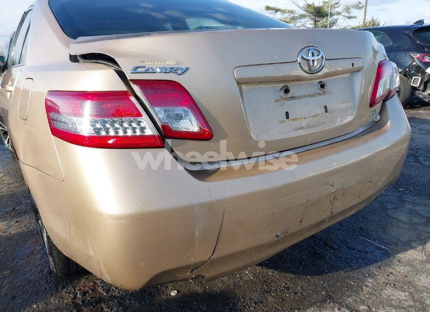 Photo 6 of 2011 Toyota Camry LE (VIN 4T1BF3EK9BU768005)