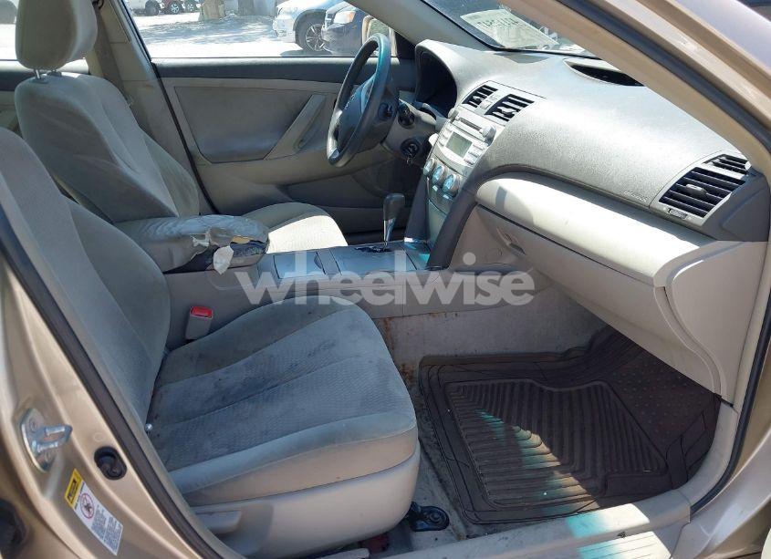 Photo 5 of 2010 Toyota Camry LE (VIN 4T1BF3EKXAU007191)