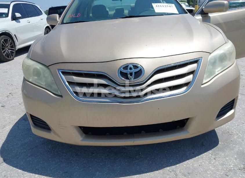 Photo 6 of 2010 Toyota Camry LE (VIN 4T1BF3EKXAU007191)