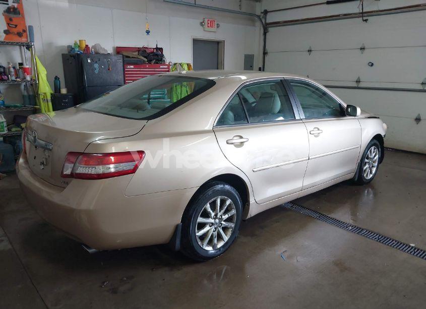 Photo 4 of 2010 Toyota Camry XLE (VIN 4T1BF3EKXAU027134)