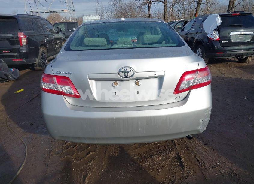 Photo 17 of 2010 Toyota Camry LE (VIN 4T1BF3EKXAU051966)