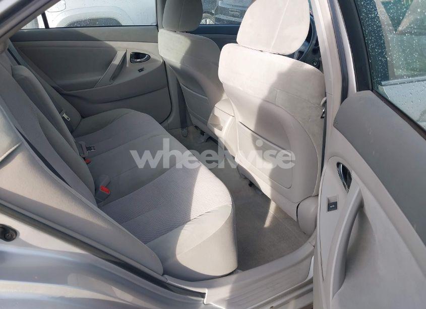 Photo 8 of 2010 Toyota Camry LE (VIN 4T1BF3EKXAU051966)