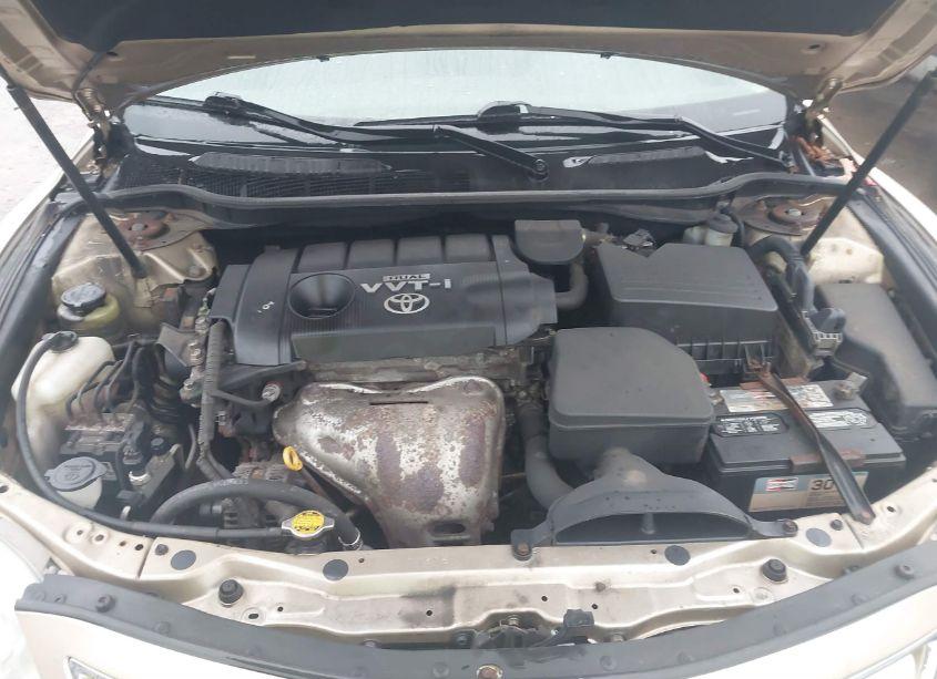 Photo 10 of 2010 Toyota Camry LE (VIN 4T1BF3EKXAU059727)