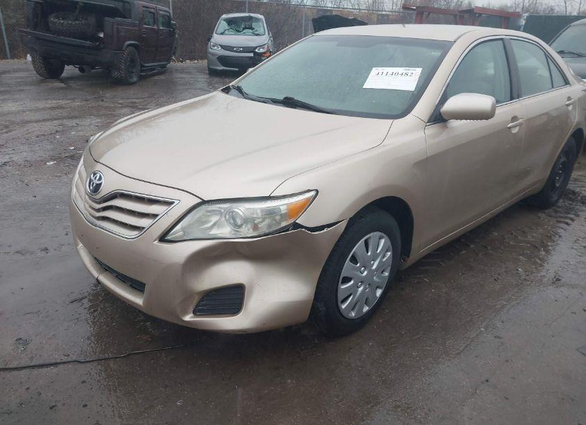 Photo 6 of 2010 Toyota Camry LE (VIN 4T1BF3EKXAU059727)