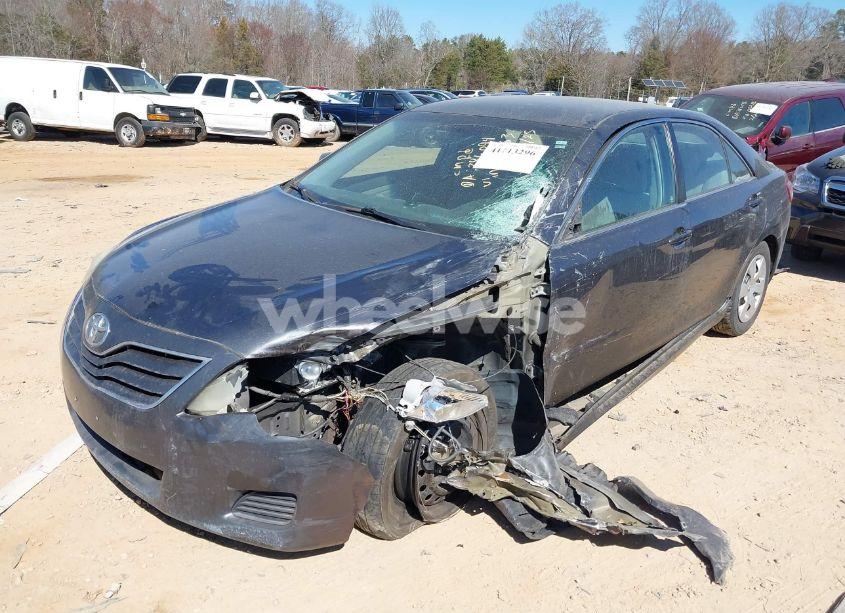 Photo 2 of 2010 Toyota Camry LE (VIN 4T1BF3EKXAU061963)