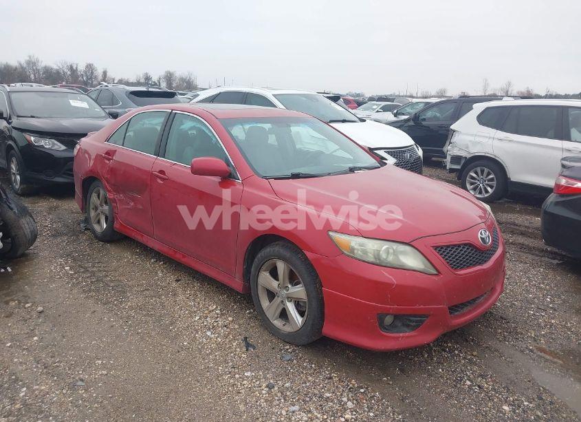 2010 Toyota Camry SE (VIN 4T1BF3EKXAU062952) main photo