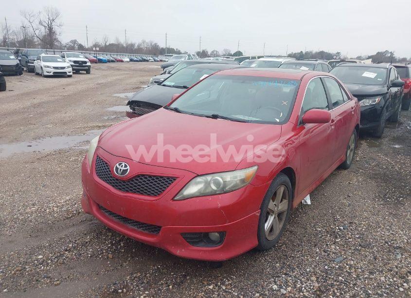 Photo 2 of 2010 Toyota Camry SE (VIN 4T1BF3EKXAU062952)