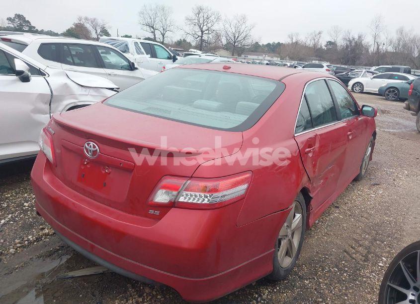 Photo 4 of 2010 Toyota Camry SE (VIN 4T1BF3EKXAU062952)