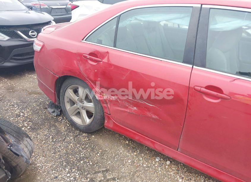 Photo 6 of 2010 Toyota Camry SE (VIN 4T1BF3EKXAU062952)