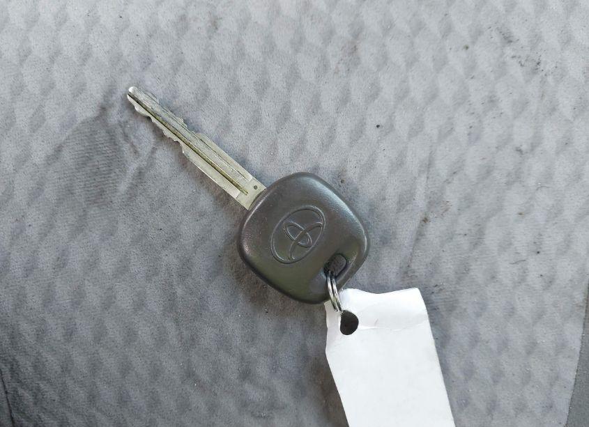 Photo 11 of 2010 Toyota Camry LE (VIN 4T1BF3EKXAU075037)