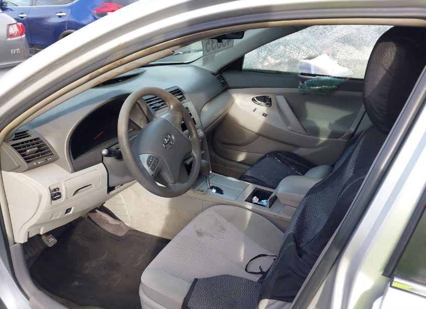 Photo 5 of 2010 Toyota Camry LE (VIN 4T1BF3EKXAU075037)