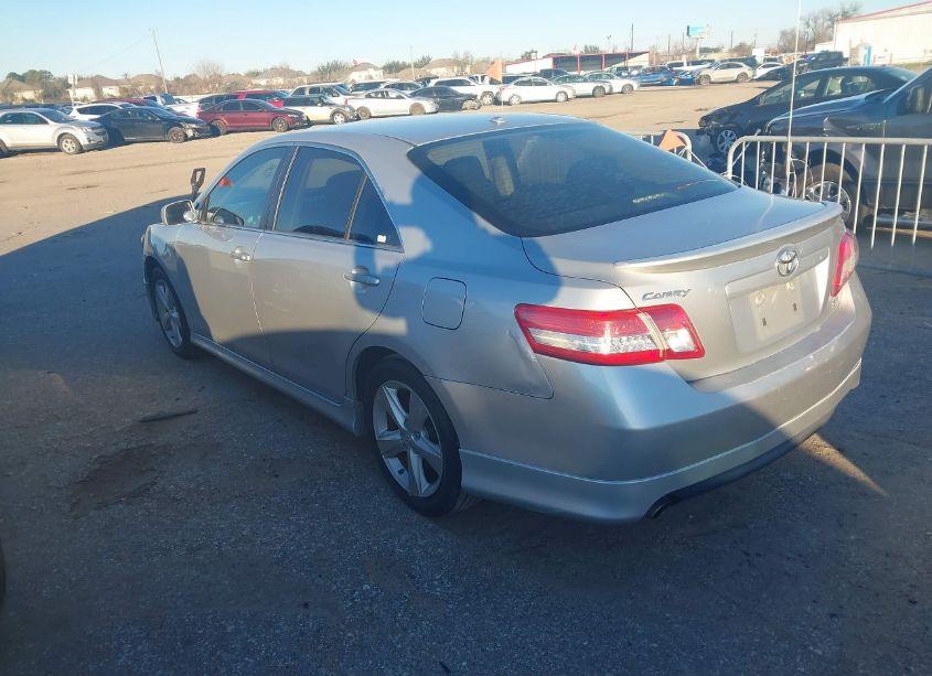 Photo 3 of 2010 Toyota Camry SE (VIN 4T1BF3EKXAU078956)