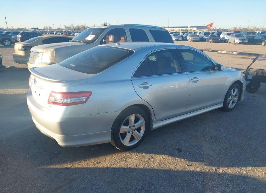 Photo 4 of 2010 Toyota Camry SE (VIN 4T1BF3EKXAU078956)