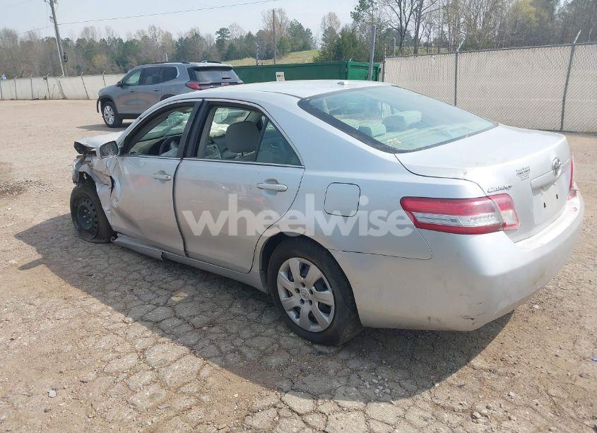 Photo 3 of 2010 Toyota Camry N/A (VIN 4T1BF3EKXAU082425)