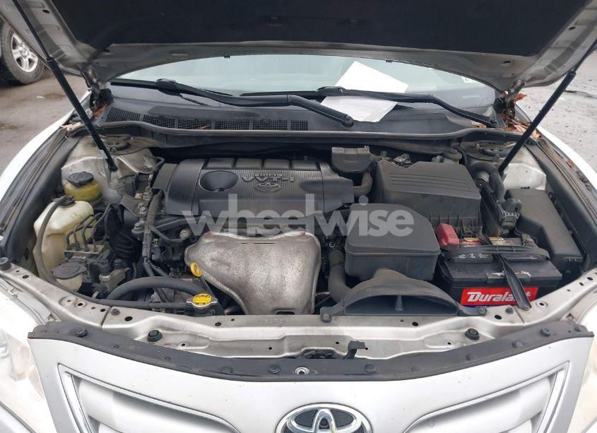 Photo 10 of 2010 Toyota Camry LE (VIN 4T1BF3EKXAU090184)