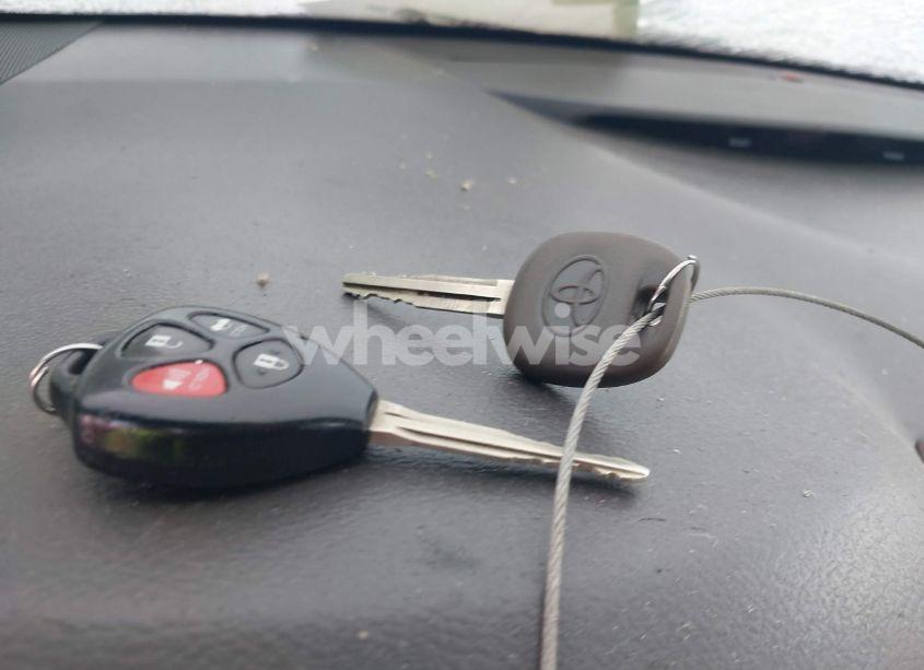 Photo 11 of 2010 Toyota Camry LE (VIN 4T1BF3EKXAU090184)