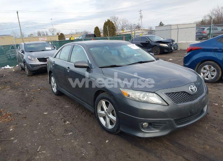 2010 Toyota Camry SE (VIN 4T1BF3EKXAU096230) main photo