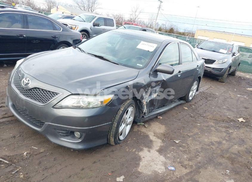 Photo 6 of 2010 Toyota Camry SE (VIN 4T1BF3EKXAU096230)