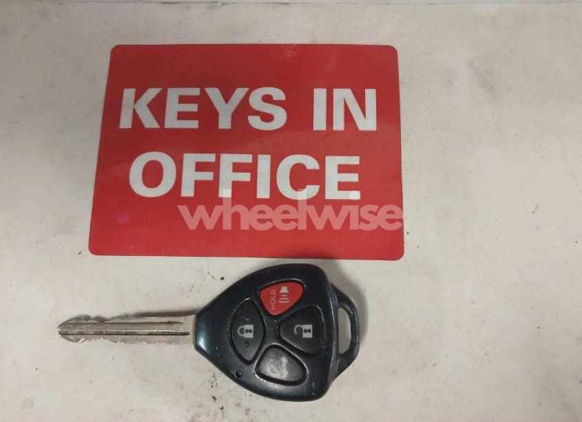 Photo 11 of 2010 Toyota Camry LE (VIN 4T1BF3EKXAU099502)