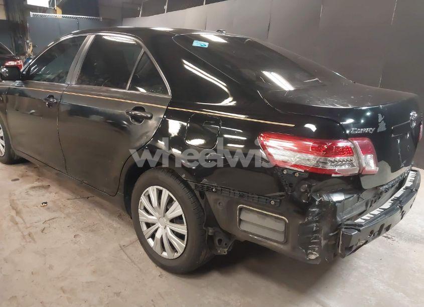 Photo 3 of 2010 Toyota Camry LE (VIN 4T1BF3EKXAU099502)