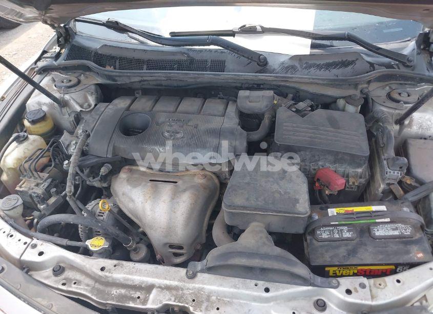 Photo 10 of 2010 Toyota Camry LE (VIN 4T1BF3EKXAU099788)