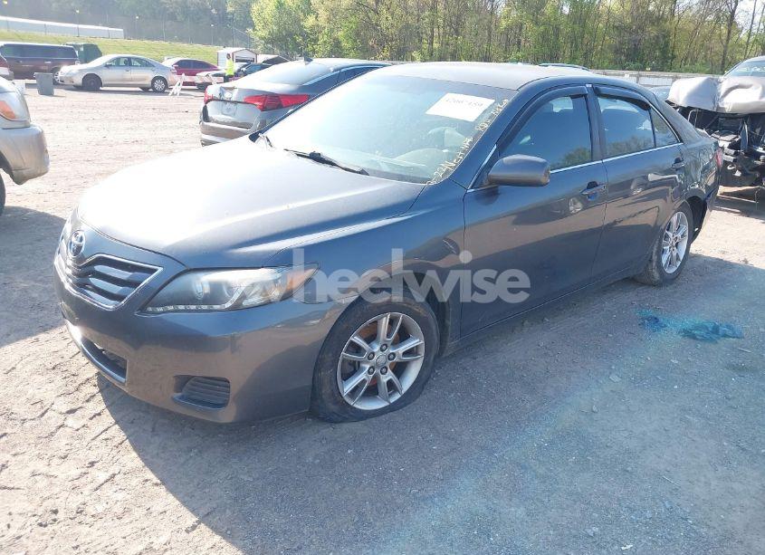 Photo 2 of 2010 Toyota Camry LE (VIN 4T1BF3EKXAU101409)