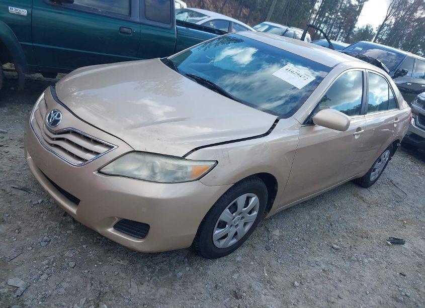 Photo 2 of 2010 Toyota Camry LE (VIN 4T1BF3EKXAU101703)